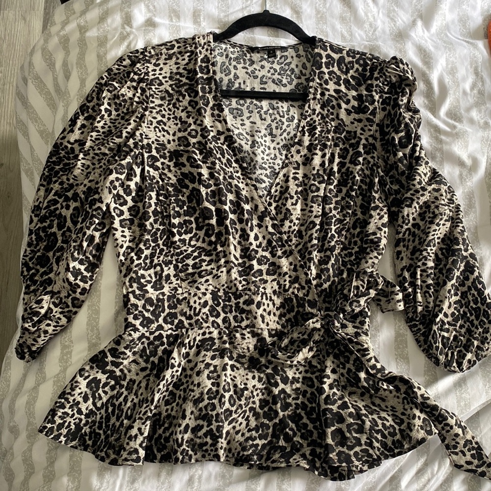 NEW Banana Republic wrap blouse size Small